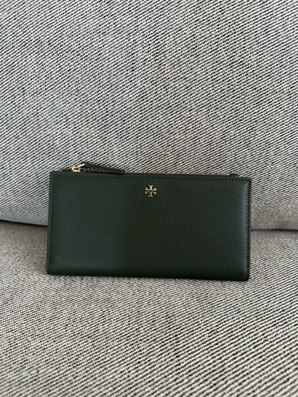 NWT Tory Burch Blake Slim Wallet 177027 Basil Pebbled Leather